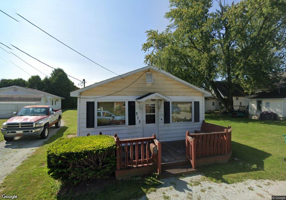 315 E Blaine St, Greentown, IN 46936 - photo 1