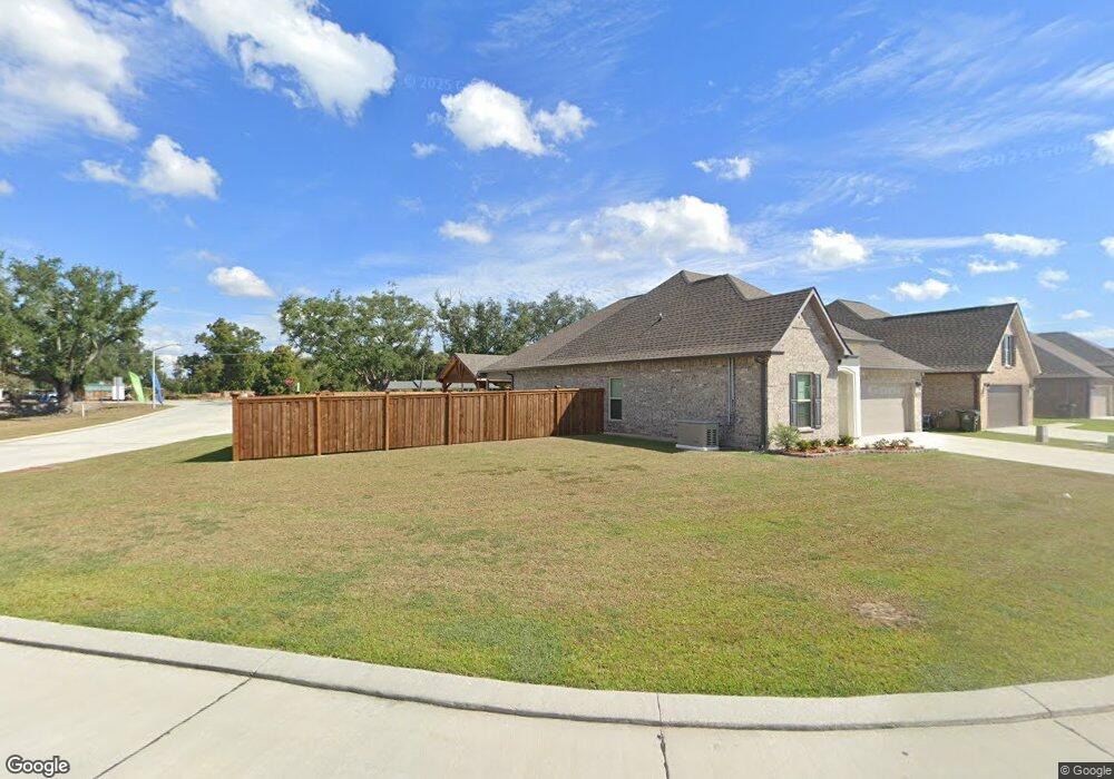 2494 Goldfinch Dr, Houma, LA 70364 - photo 1