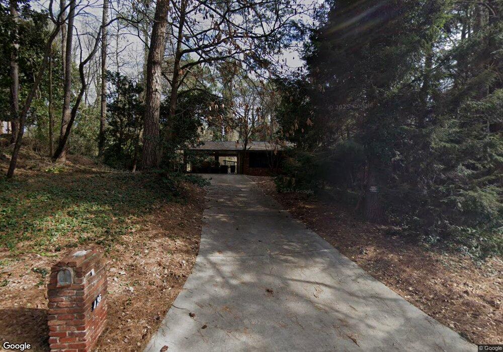 425 Kenridge Cir, Stone Mountain, GA 30083 - photo 1