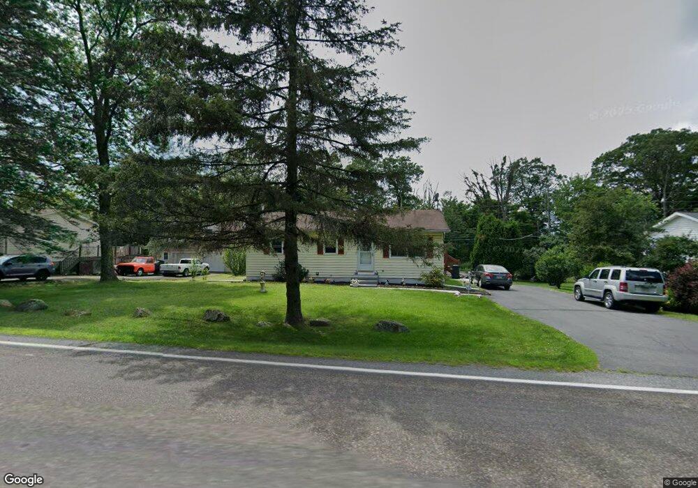 537 Woodlawn Ave, Mountain Top, PA 18707 - photo 1