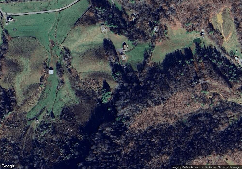 348 Dandelion Ln unit 6, Burnsville, NC 28714 - photo 1