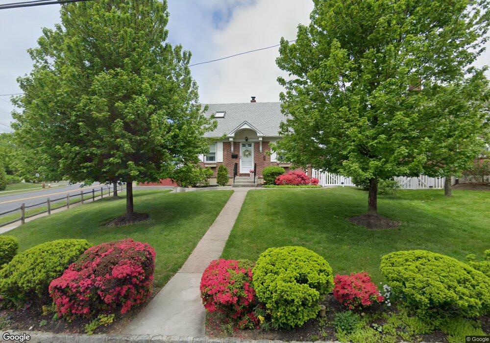 1 Crest Dr S, Cresskill, NJ 07626 - photo 1