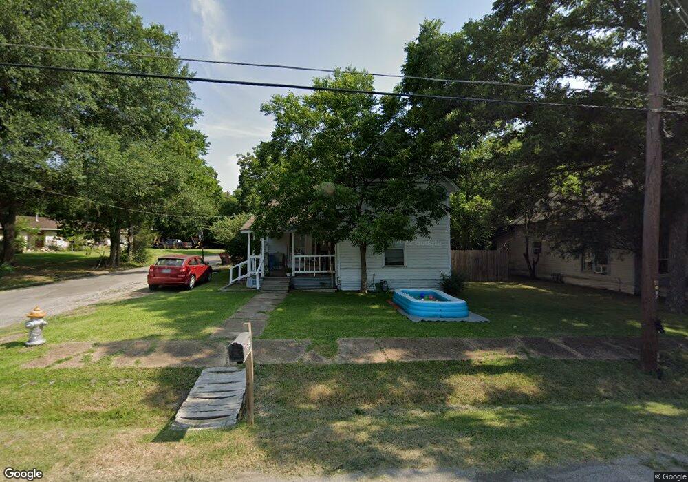 503 E 10th St, Bonham, TX 75418 - photo 1