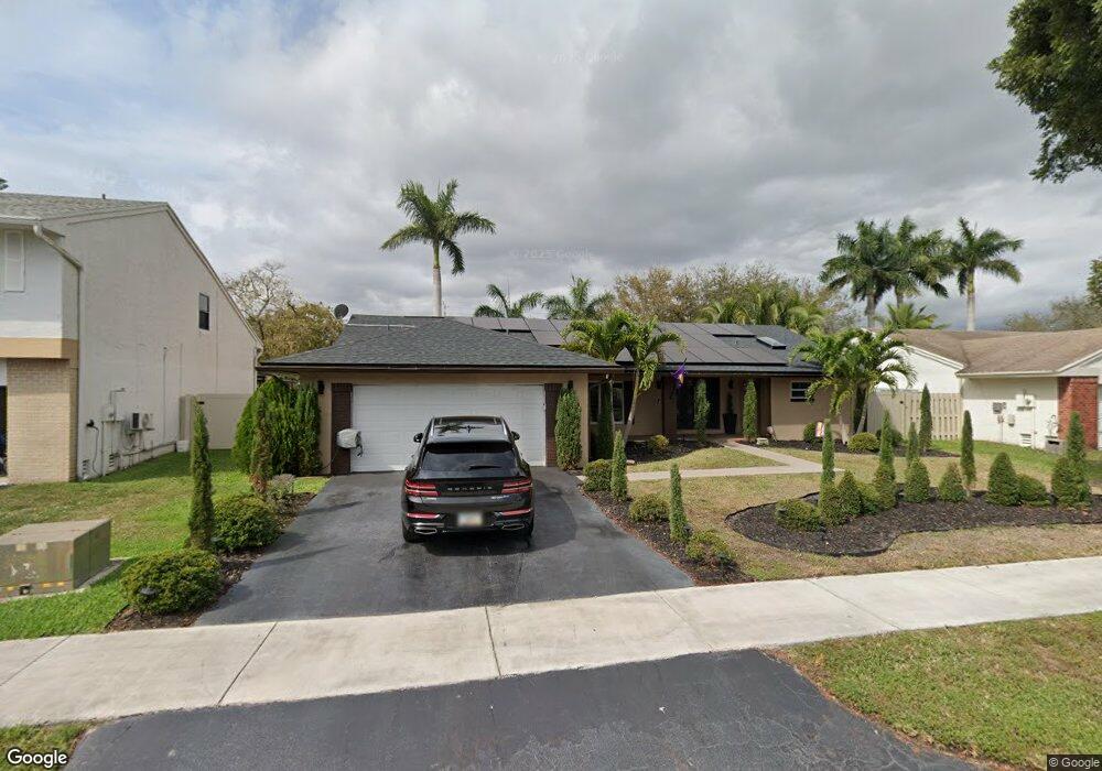 1171 White Stone Way, Davie, FL 33325 - photo 1