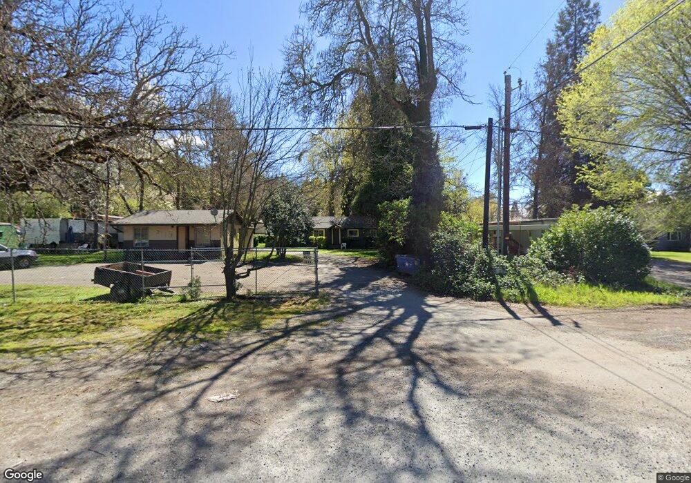 2075 Rogue River Hwy unit B, Grants Pass, OR 97527 - photo 1