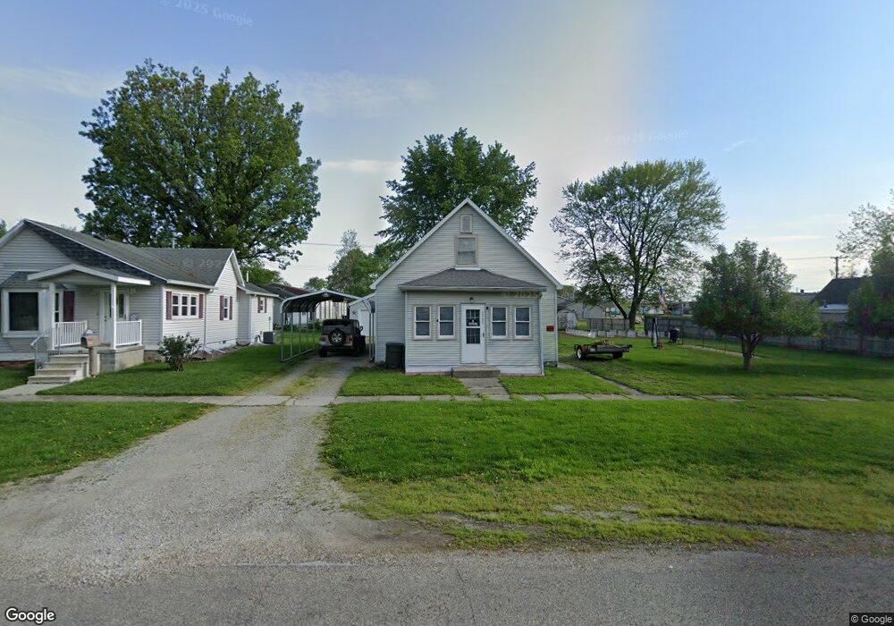 2208 Marion Ave, Mattoon, IL 61938 - photo 1