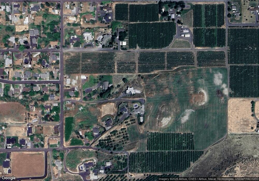 2737 E 16th St, the Dalles, OR 97058 - photo 1