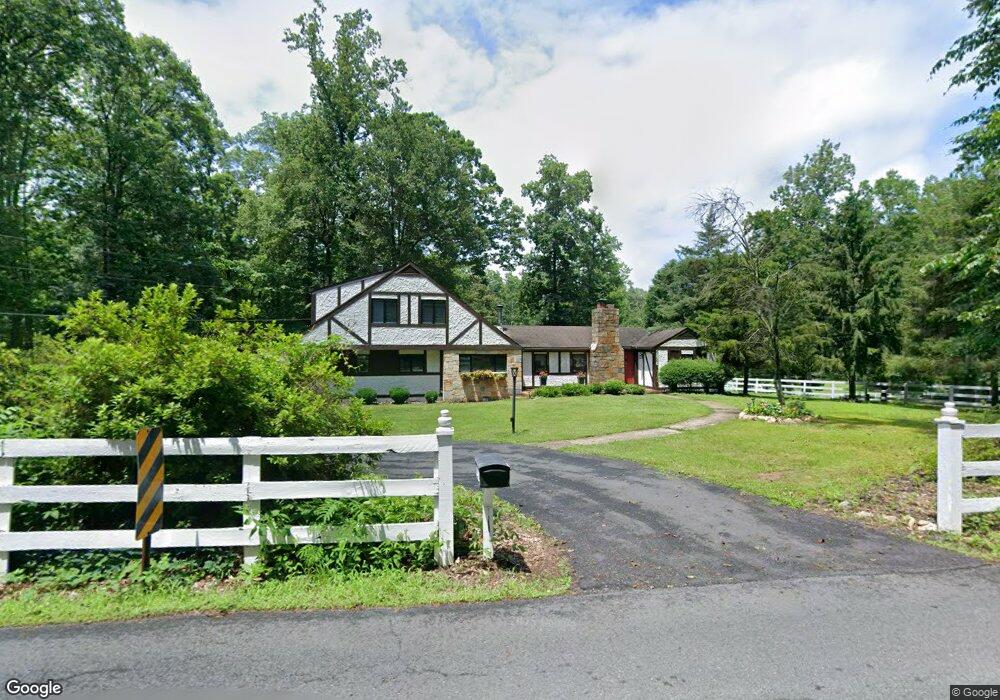 12916 Popes Head Rd, Clifton, VA 20124 - photo 1