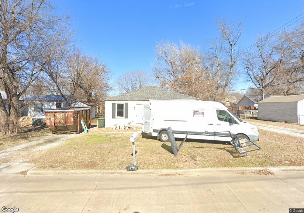 516 E George St, Claremore, OK 74017 - photo 1