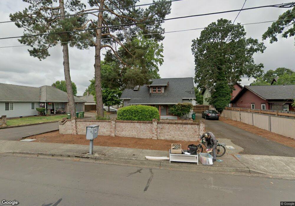 1017 N Meridian St, Newberg, OR 97132 - photo 1