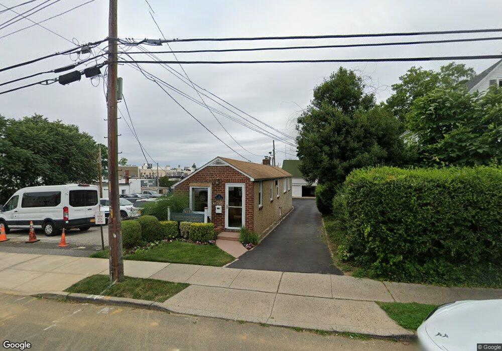 21 George St, Manhasset, NY 11030 - photo 1