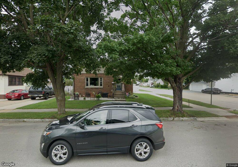 1104 16th Ave, Menominee, MI 49858 - photo 1