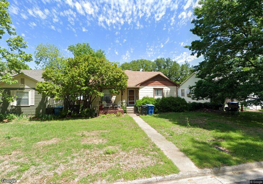 1427 W Sears St, Denison, TX 75020 - photo 1