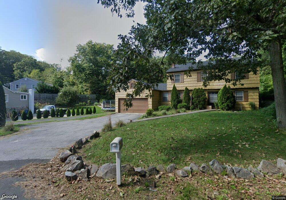 201 N Taylor Ave, Norwalk, CT 06854 - photo 1