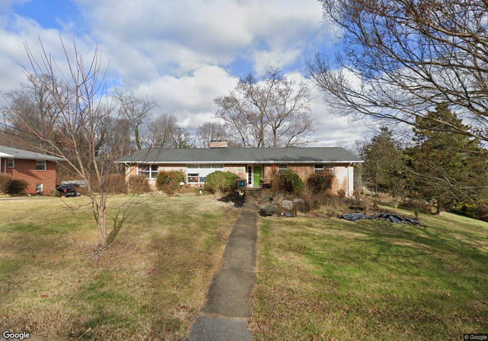 2203 Ridgefield Dr, Johnson City, TN 37601 - photo 1