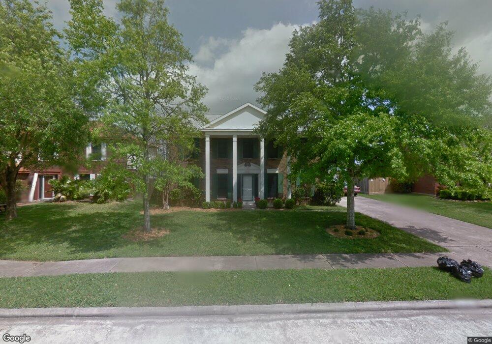 5101 Spring Circle Dr, Pearland, TX 77584 - photo 1