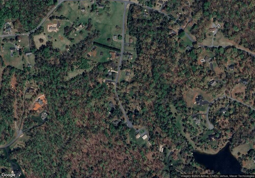 5247 Chestnut Ln, Earlysville, VA 22936 - photo 1