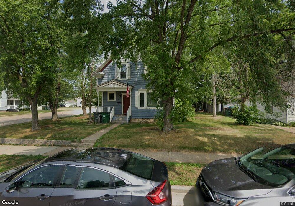 1111 Chestnut St unit Large 2 bedroom 1 ba, Wisconsin Rapids, WI 54494 - photo 1