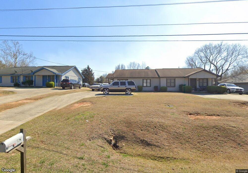 918 Dunbar Rd, Warner Robins, GA 31093 - photo 1