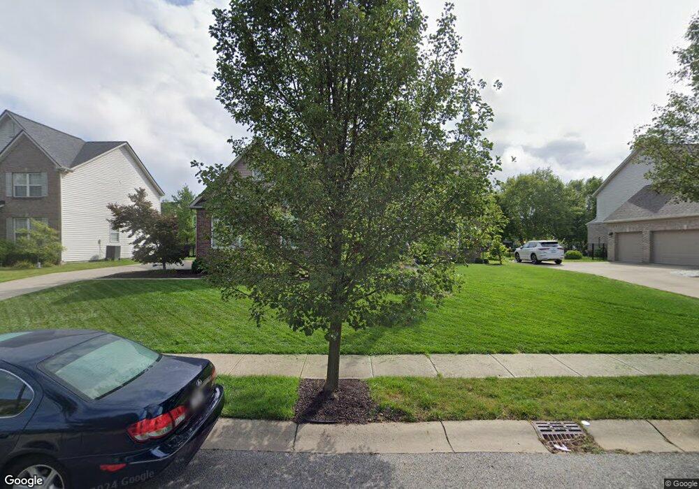 12777 Desplaines Dr, Fishers, IN 46037 - photo 1