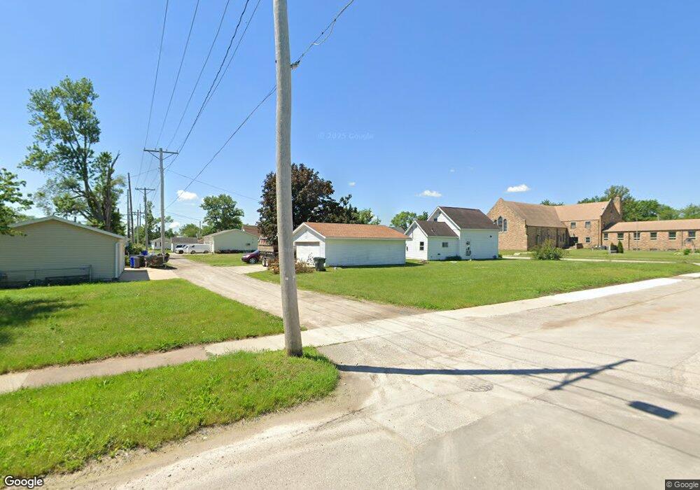 1431 Ellis Blvd NW, Cedar Rapids, IA 52405 - photo 1