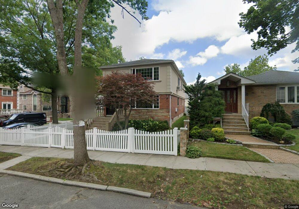 25403 58th Ave, Little Neck, NY 11362 - photo 1