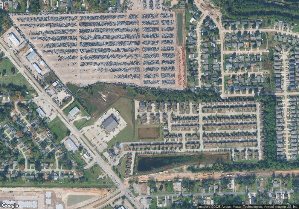 247 Gods Will Ln, Houston, TX 77088 - photo 1