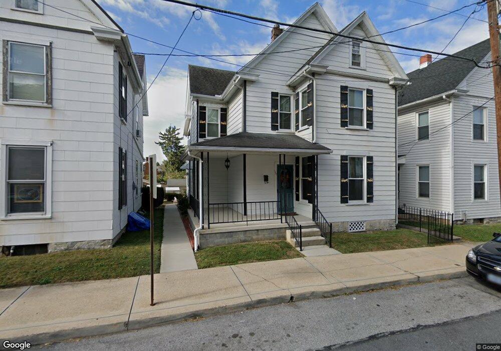 126 W 2nd St, Waynesboro, PA 17268 - photo 1