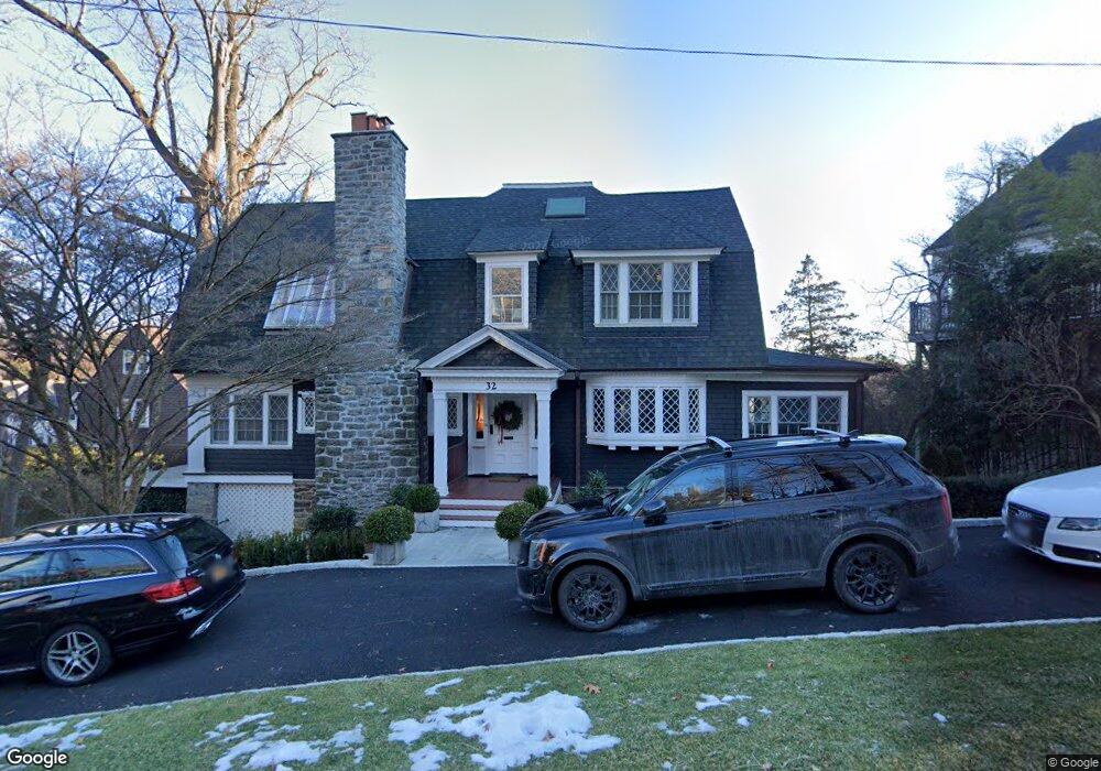 32 Park Ave, Bronxville, NY 10708 - photo 1
