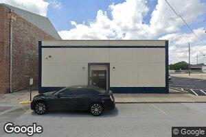 213 Lyon St, Carthage, MO 64836