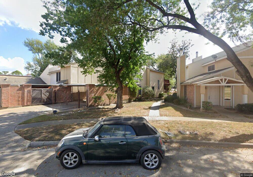 7722 Challie Ln unit 7740, Houston, TX 77088 - photo 1