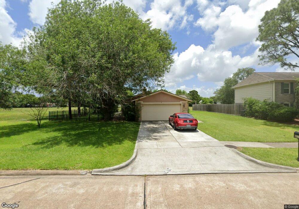 416 E Castle Harbour Dr, Friendswood, TX 77546 - photo 1