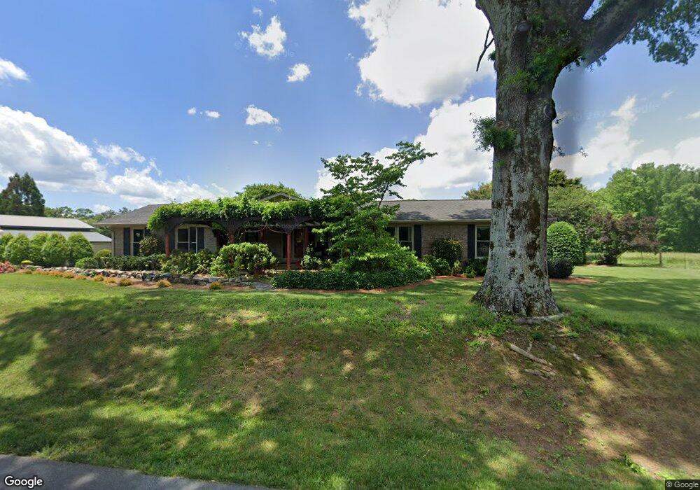 571 Erwin Hill Rd SE, Calhoun, GA 30701 - photo 1