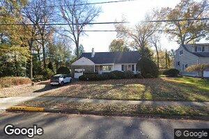 645 Center St, Oradell, NJ 07649