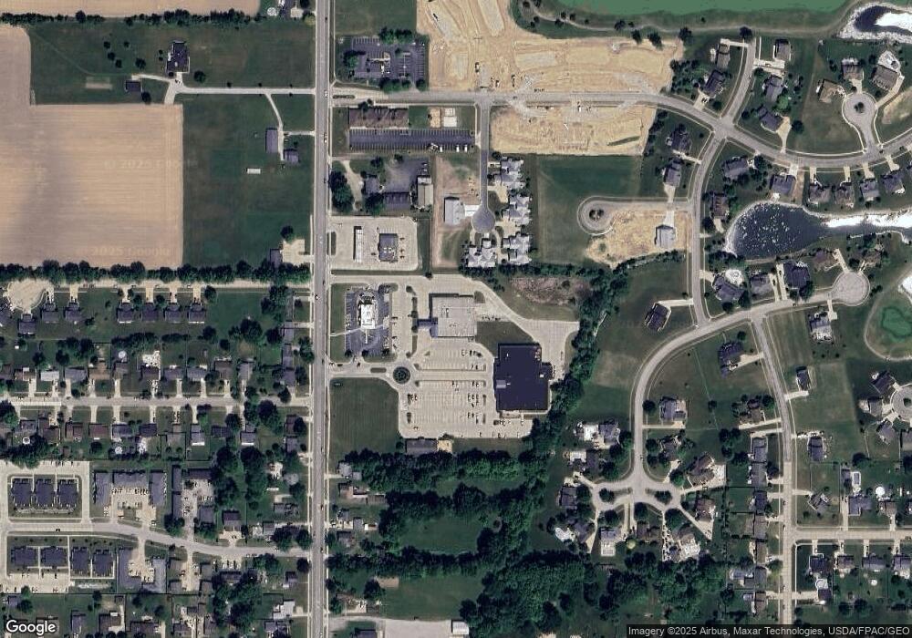 546 N Center St unit 544-B, Lagrange, OH 44050 - photo 1