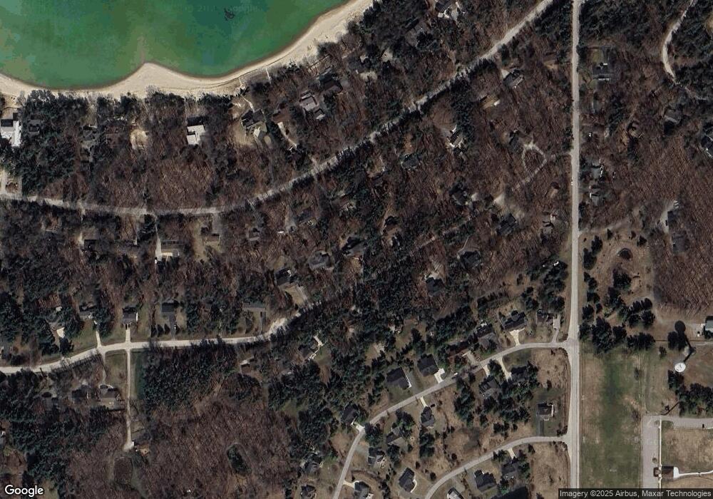 12605 Pineridge Dr, Charlevoix, MI 49720 - photo 1