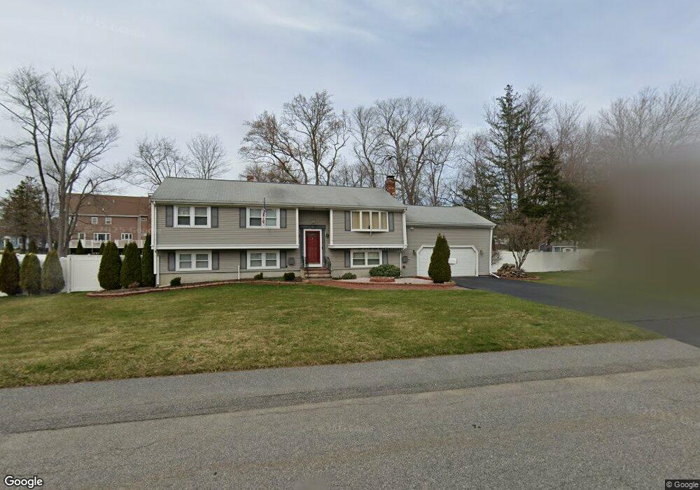 68 Hickory Ln, South Weymouth, MA 02190 - photo 1