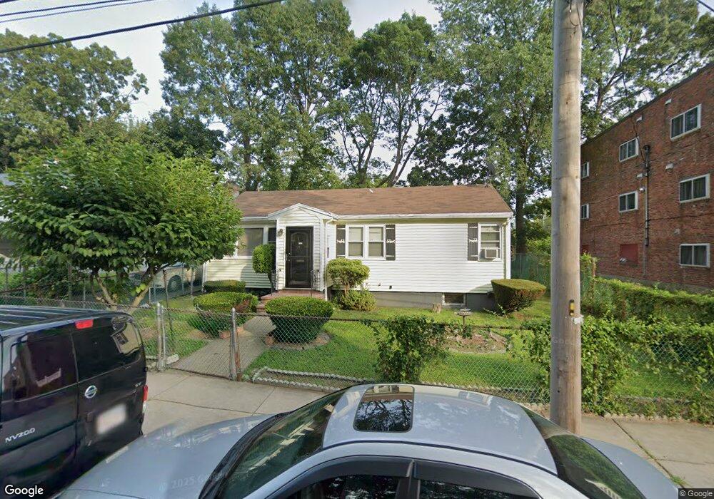19 Oakcrest Rd, Mattapan, MA 02126 - photo 1