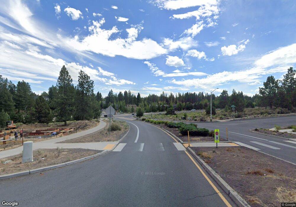 686 NW Lolo Dr, Bend, OR 97701 - photo 1