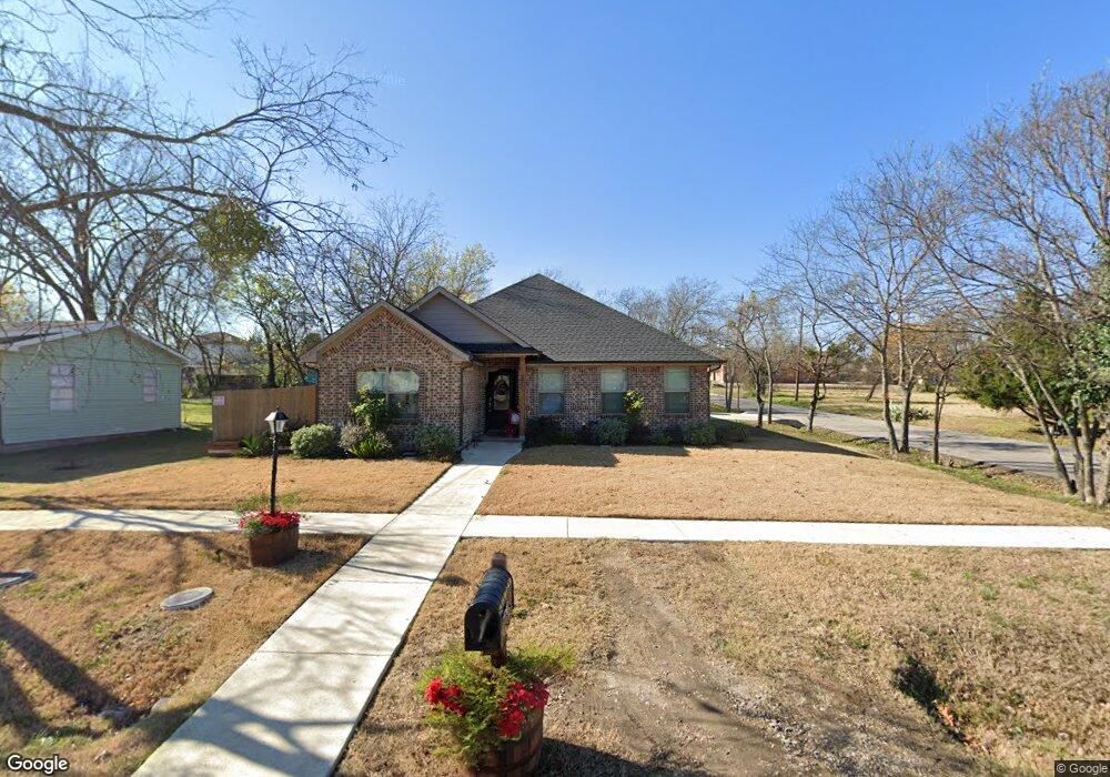 607 Faulkner Ave, Ennis, TX 75119 - photo 1