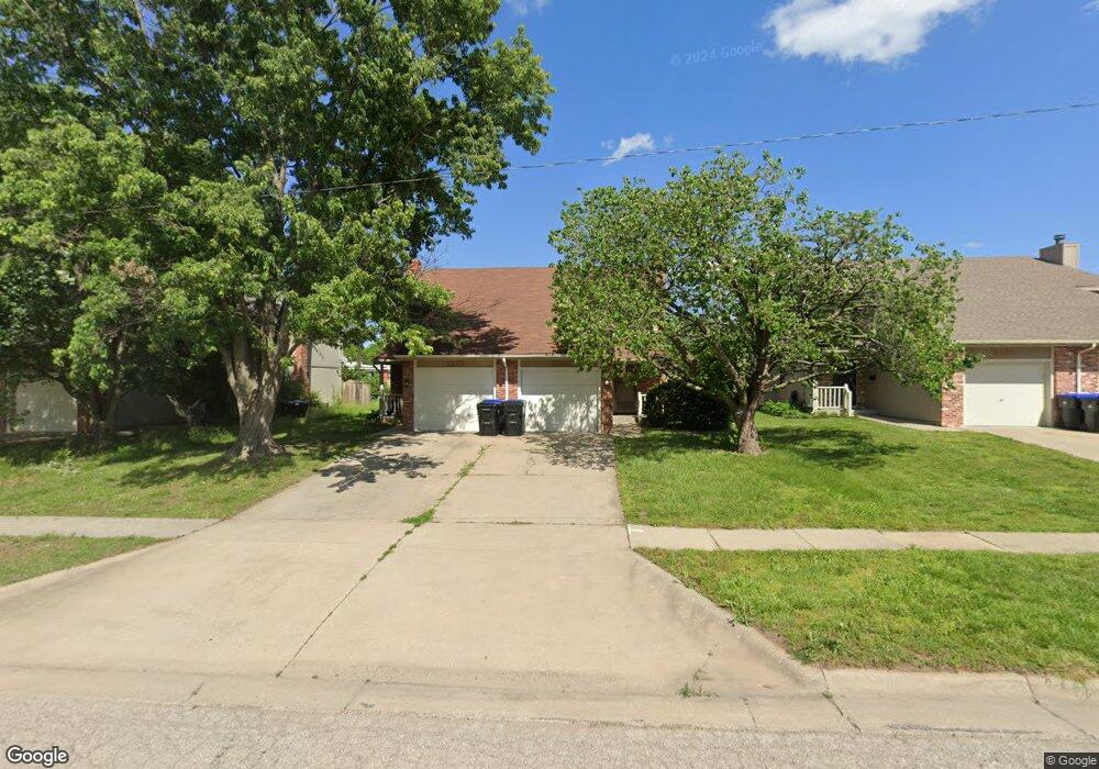 3224 SW Randolph Ave, Topeka, KS 66611 - photo 1