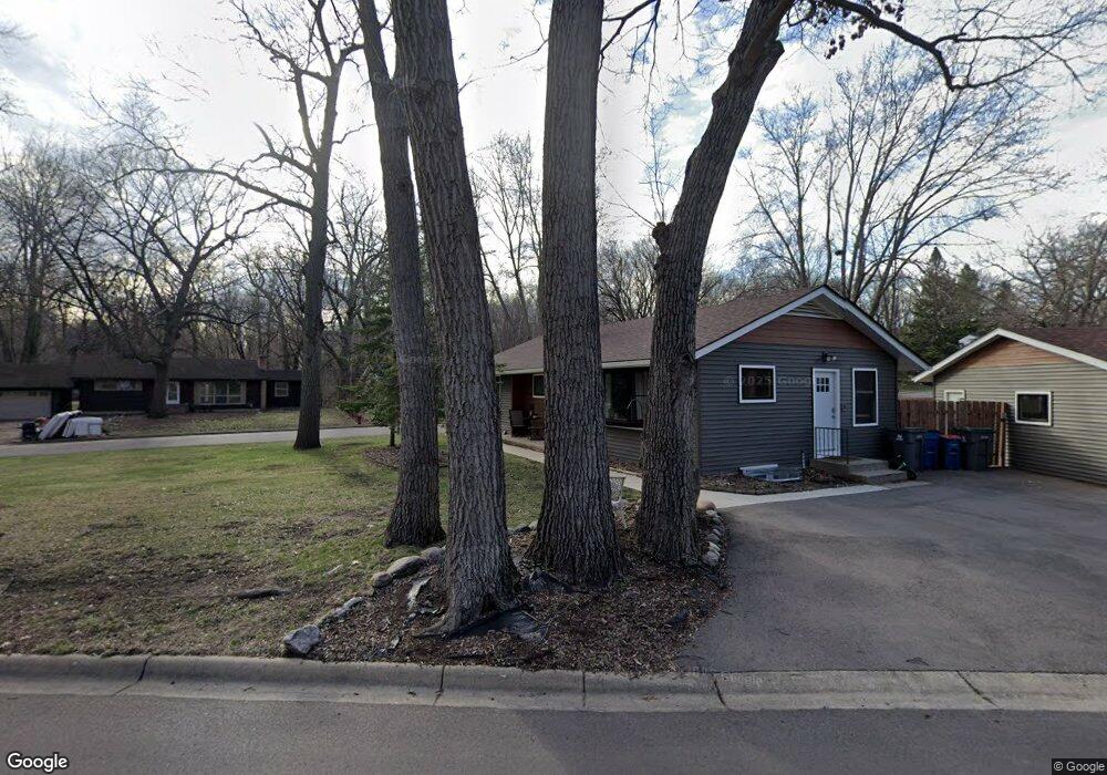 4811 Acorn Ridge Rd, Minnetonka, MN 55345 - photo 1