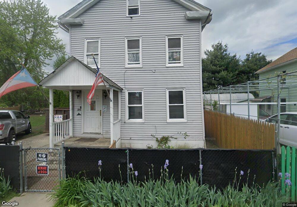 24 Globe St, West Springfield, MA 01089 - photo 1