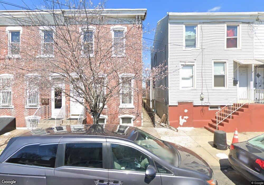 427 Pine St, Camden, NJ 08103 - photo 1