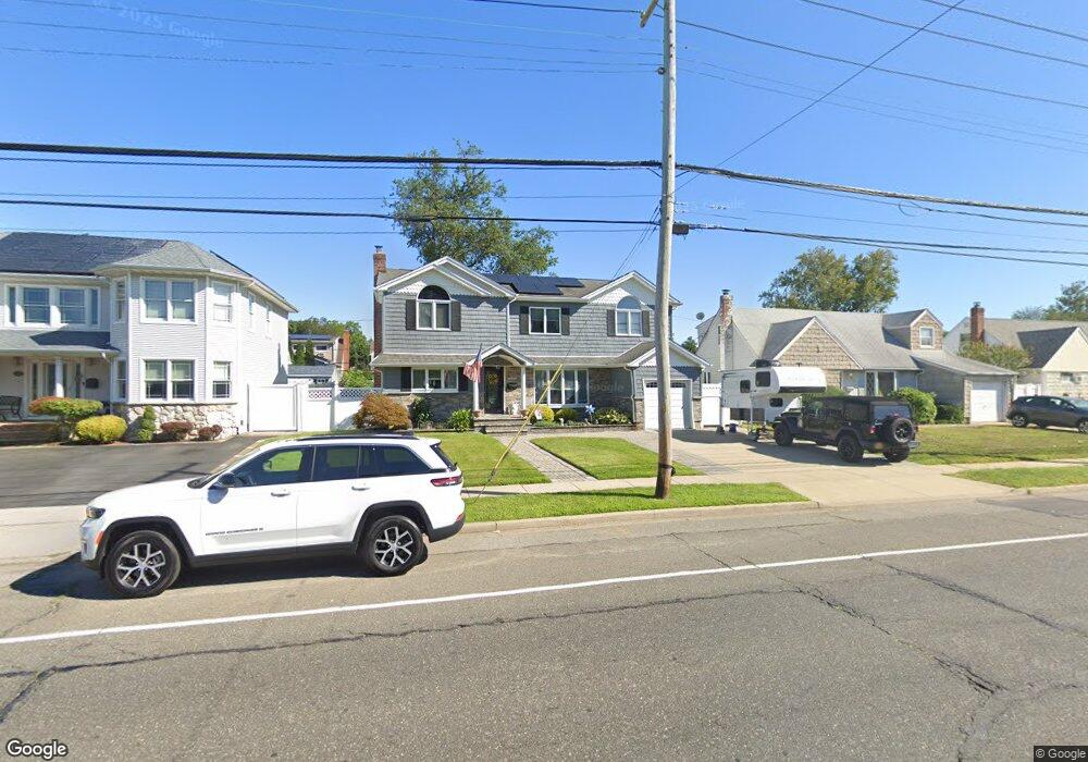 333 Boundary Ave, Bethpage, NY 11714 - photo 1