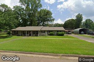 107 Custer St, Hooks, TX 75561