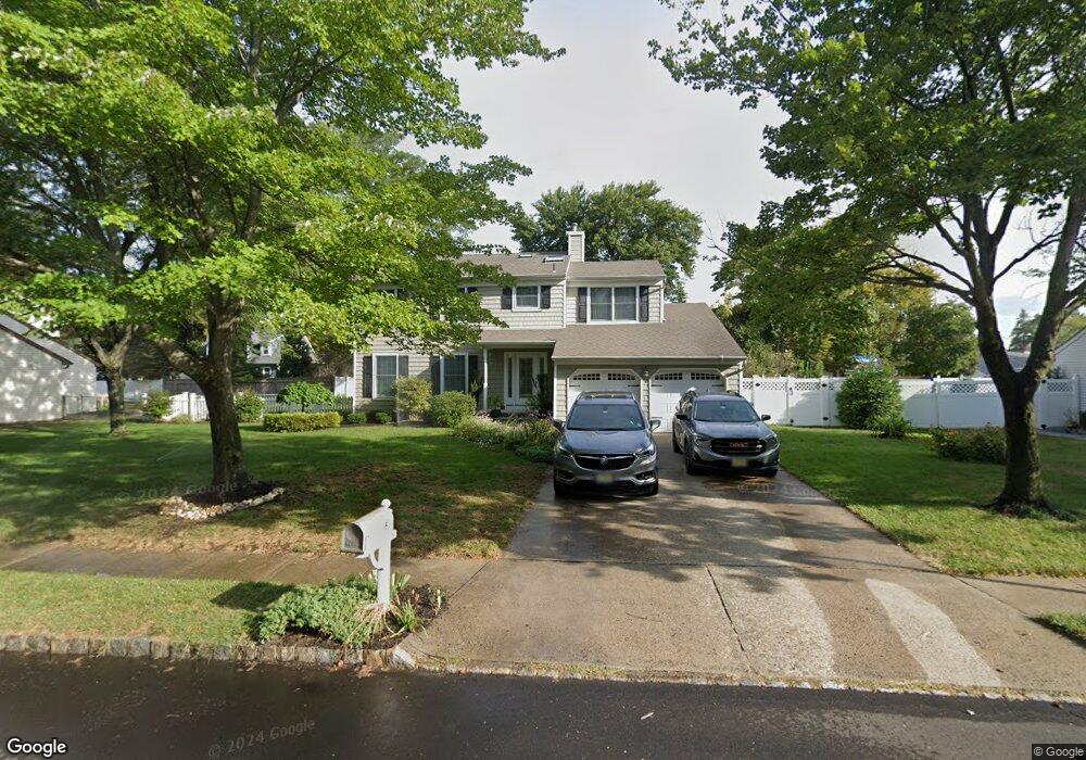 8 Hidden Pond Ln, Holmdel, NJ 07733 - photo 1