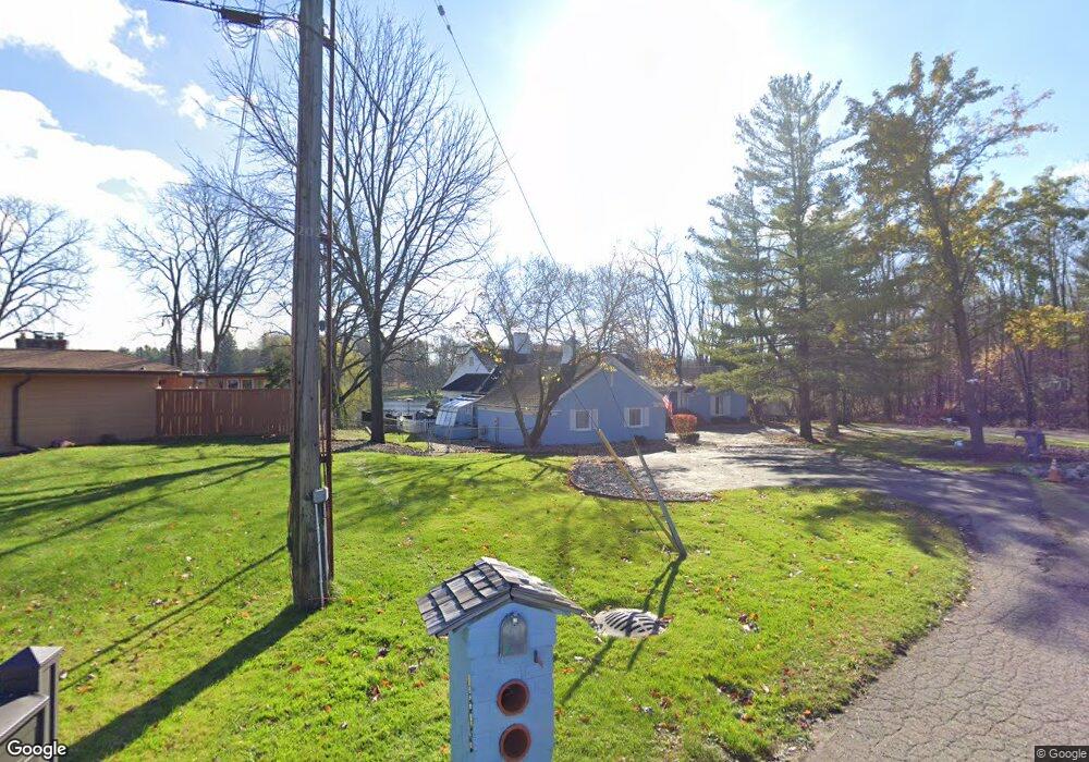 4805 Thornapple Ln, Lansing, MI 48917 - photo 1