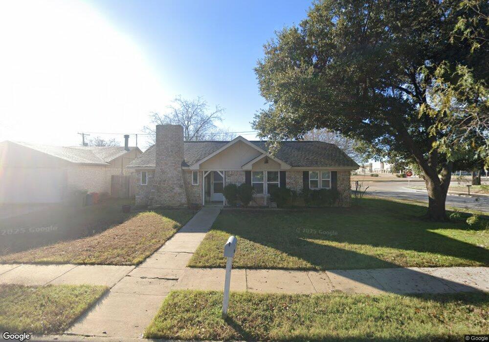 7100 Lancashire Dr, North Richland Hills, TX 76182 - photo 1