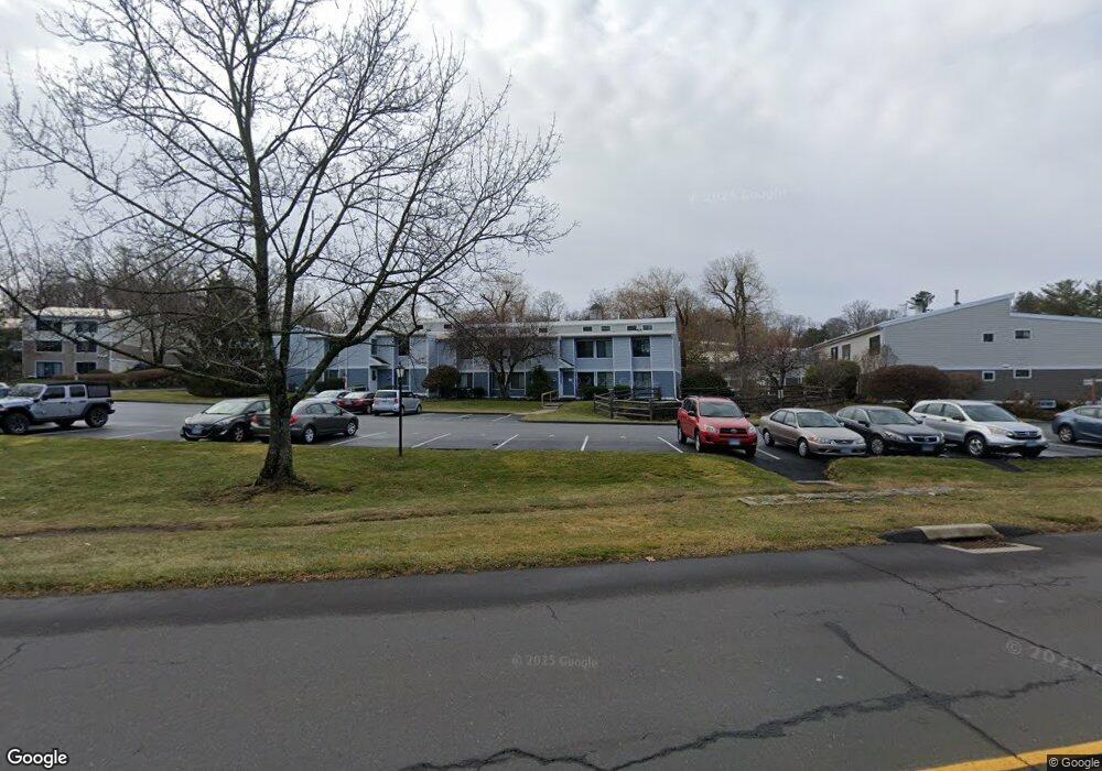 18 Olcott Way, Ridgefield, CT 06877 - photo 1